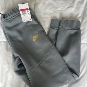 Nike Kids Gray Sweatpants